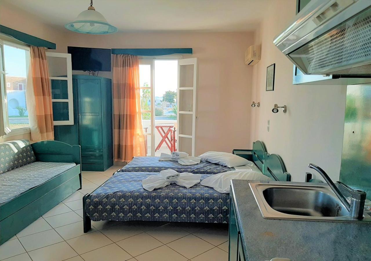 Joanna'S Rooms On The Beach ปลากา ภายนอก รูปภาพ