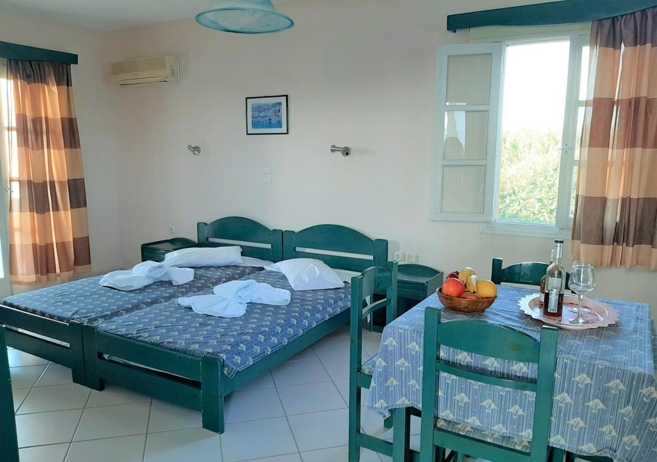 Joanna'S Rooms On The Beach ปลากา ภายนอก รูปภาพ