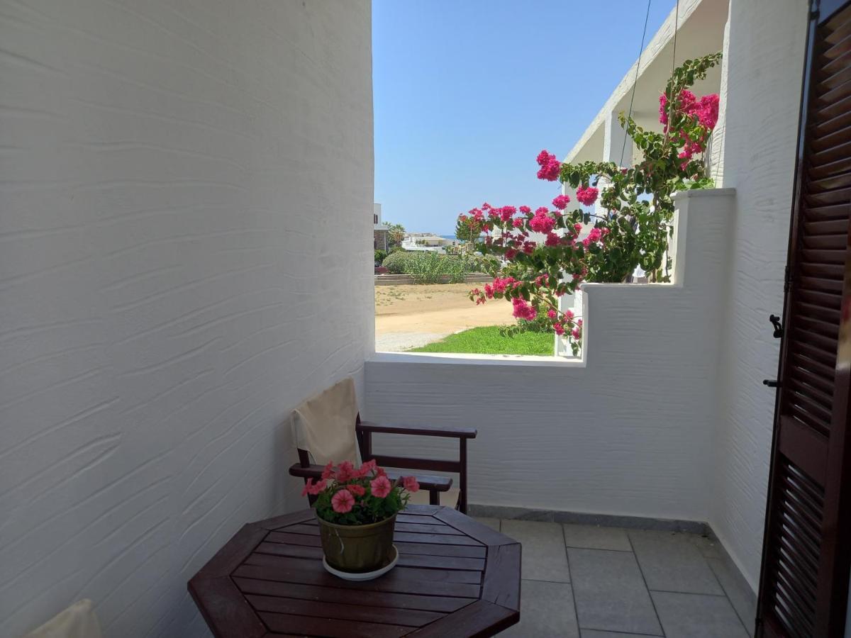 Joanna'S Rooms On The Beach ปลากา ภายนอก รูปภาพ