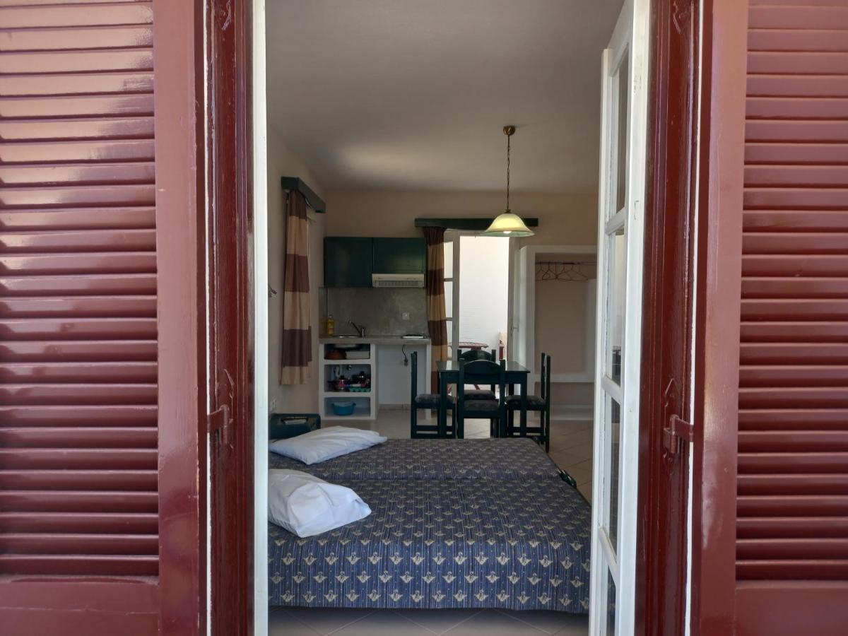 Joanna'S Rooms On The Beach ปลากา ภายนอก รูปภาพ