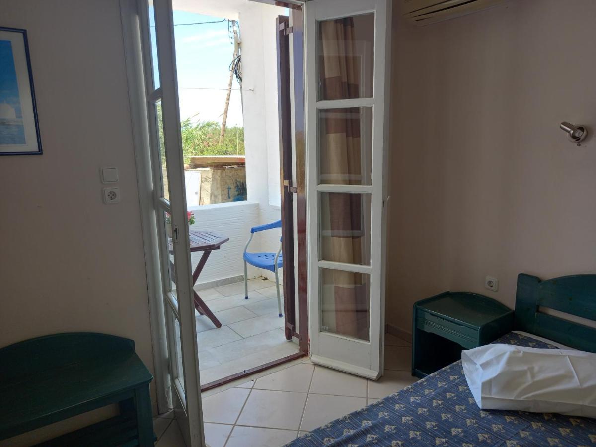 Joanna'S Rooms On The Beach ปลากา ภายนอก รูปภาพ